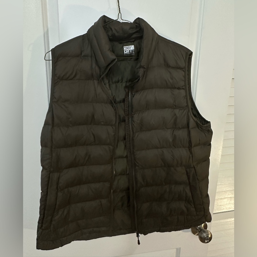 32 Degrees Men's Black Quilted Puffer Vest